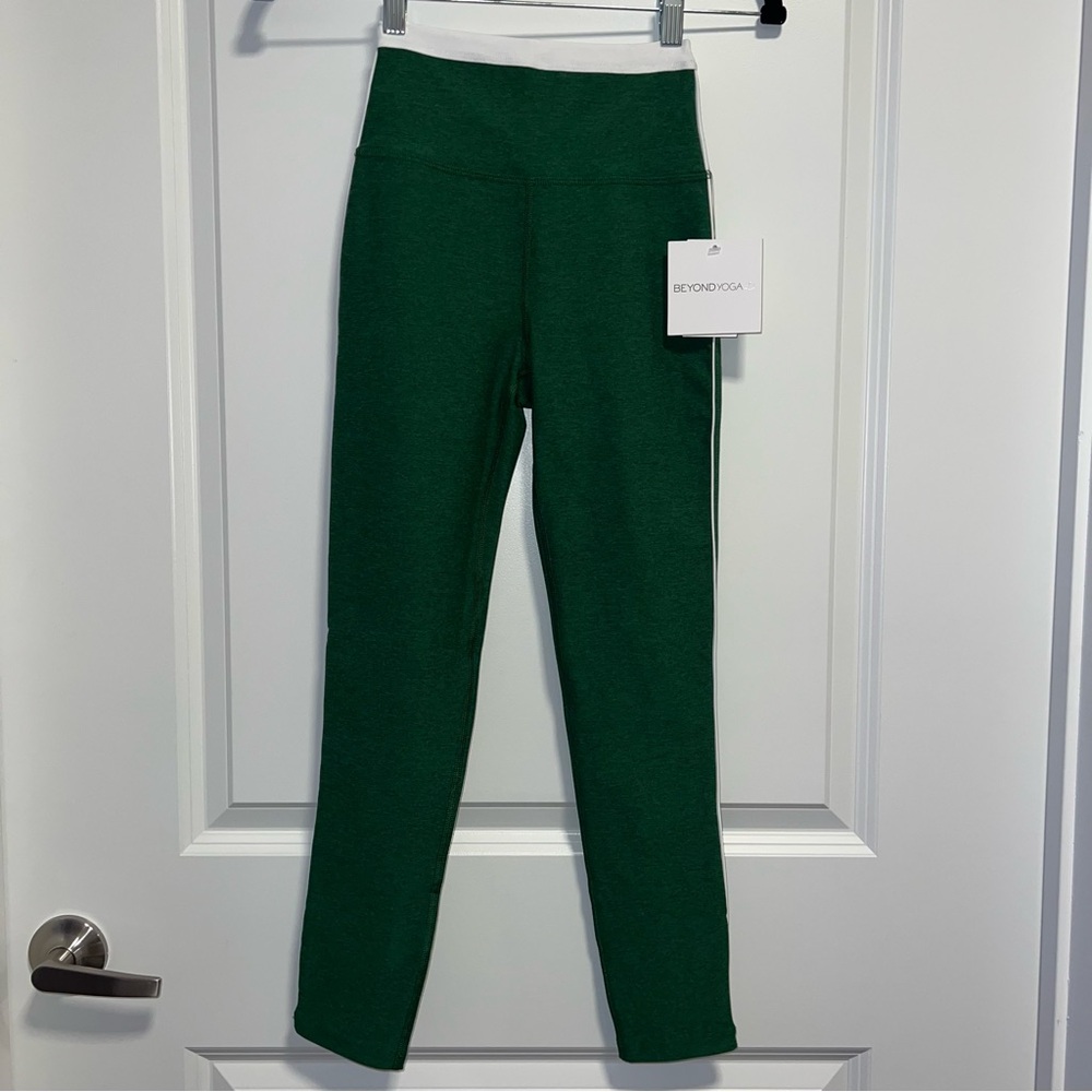Beyond Yoga Spacedye Trophy High Waisted Midi Legging Green/ White XS NWT